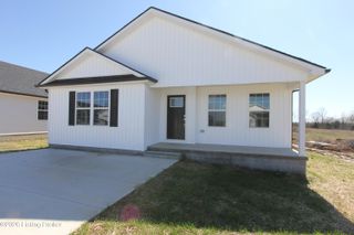 202 Charles Carr Dr, Harrodsburg, KY 40330