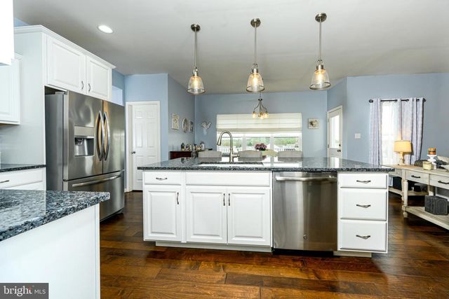29 SOVEREIGN DR, Douglassville, PA 19518