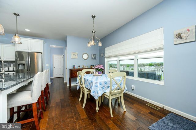 29 SOVEREIGN DR, Douglassville, PA 19518