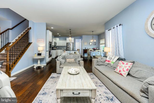 29 SOVEREIGN DR, Douglassville, PA 19518