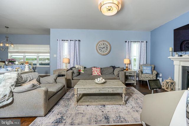 29 SOVEREIGN DR, Douglassville, PA 19518