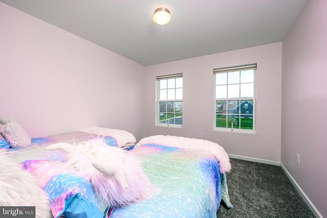 29 SOVEREIGN DR, Douglassville, PA 19518