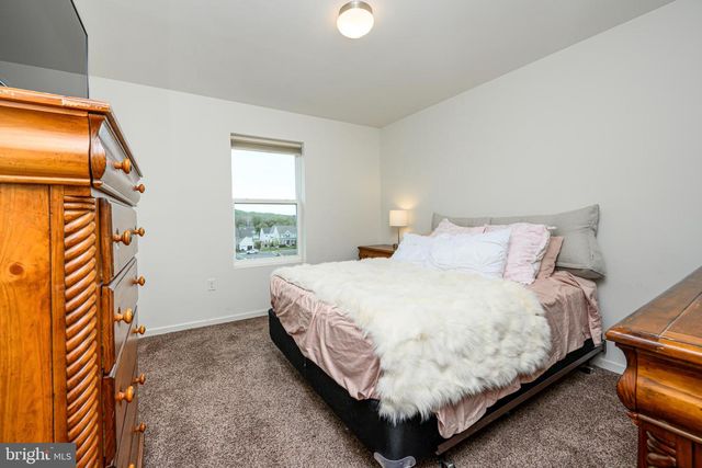 29 SOVEREIGN DR, Douglassville, PA 19518