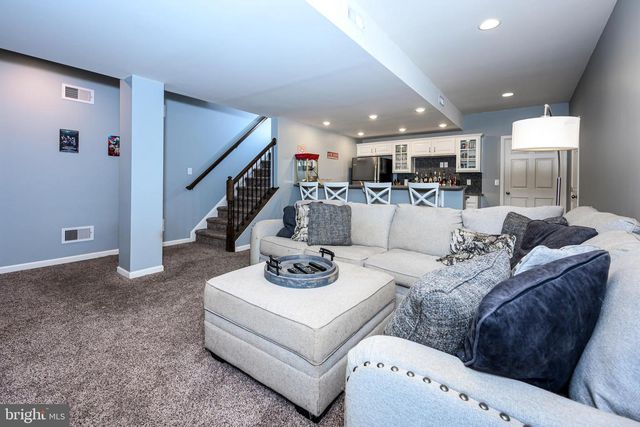 29 SOVEREIGN DR, Douglassville, PA 19518