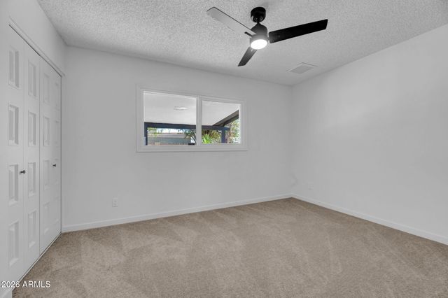 5215 W HEARN Road, Glendale, AZ 85306