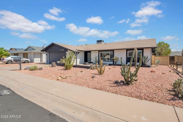 5215 W HEARN Road, Glendale, AZ 85306