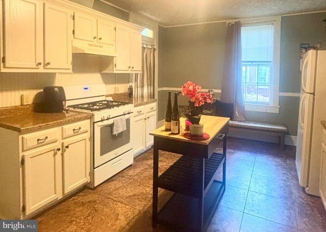 419 W ORANGE ST, Lancaster, PA 17603