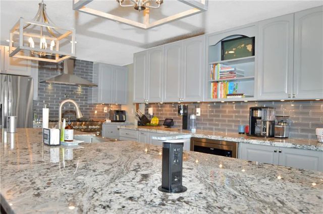 35685 Sleepy Hollow Lane, Yucaipa, CA 92399