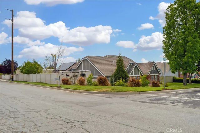 35685 Sleepy Hollow Lane, Yucaipa, CA 92399