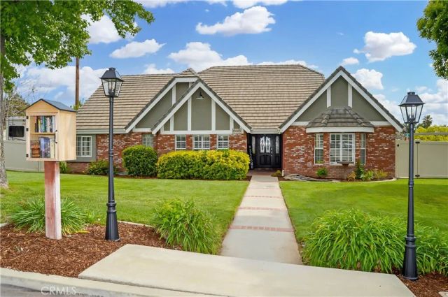 35685 Sleepy Hollow Lane, Yucaipa, CA 92399
