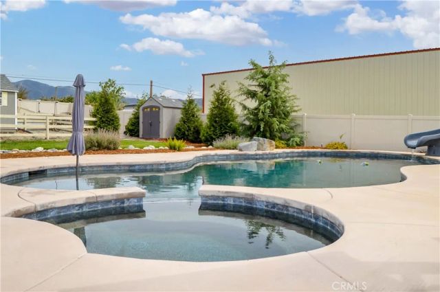35685 Sleepy Hollow Lane, Yucaipa, CA 92399