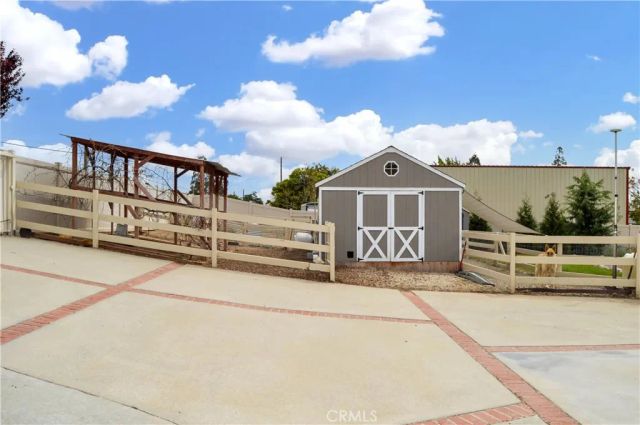 35685 Sleepy Hollow Lane, Yucaipa, CA 92399