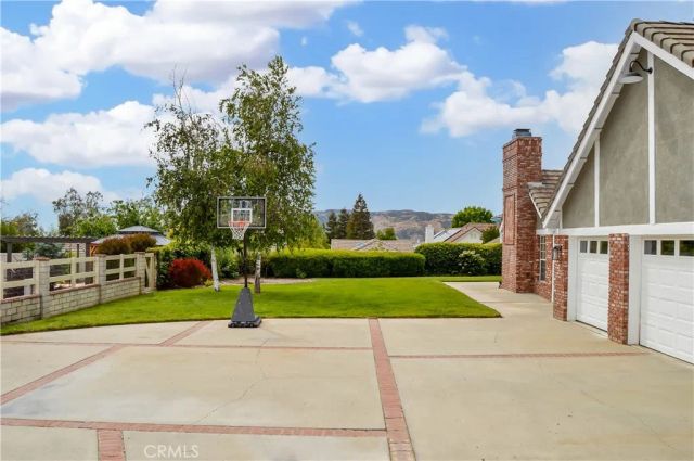 35685 Sleepy Hollow Lane, Yucaipa, CA 92399