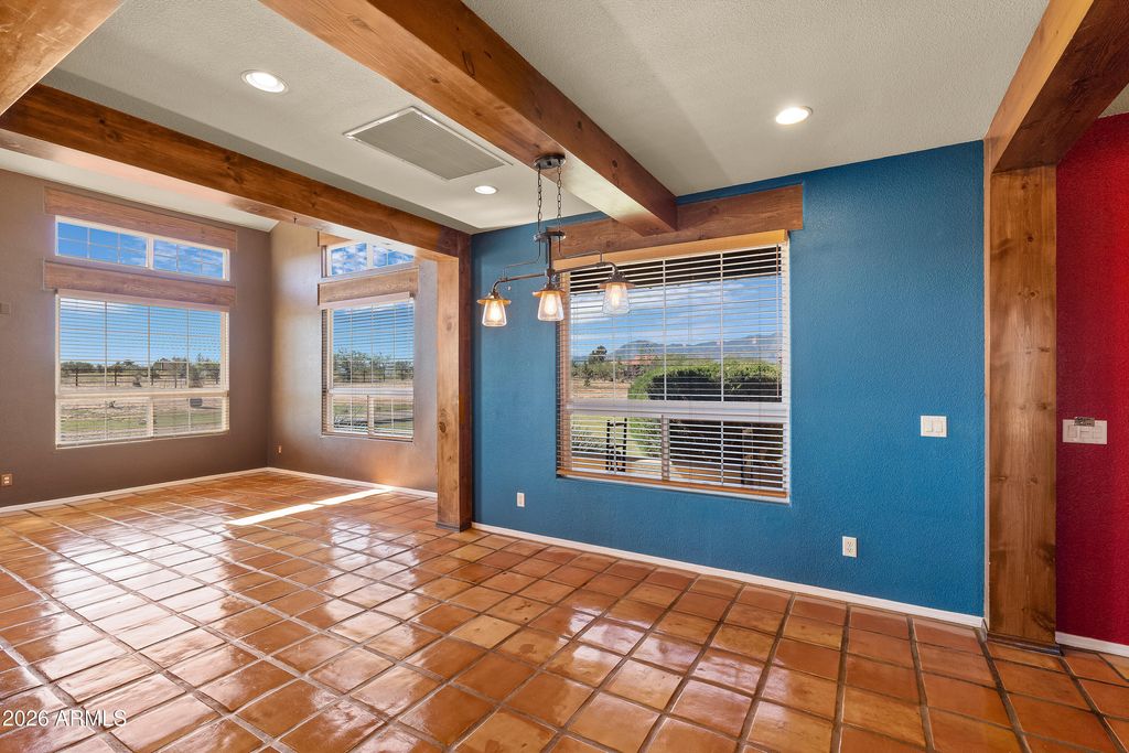 Image 13 of property listing at 10379 E BLUE SKY Vista, Hereford, AZ 85615