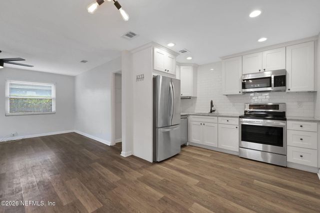 4582 MERRIMAC Avenue, Jacksonville, FL 32210