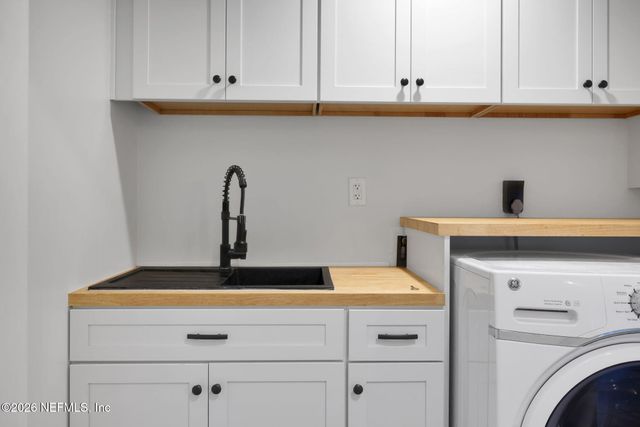 4582 MERRIMAC Avenue, Jacksonville, FL 32210