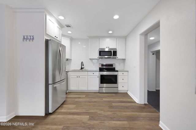 4582 MERRIMAC Avenue, Jacksonville, FL 32210