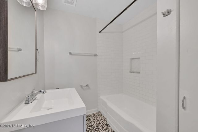 4582 MERRIMAC Avenue, Jacksonville, FL 32210