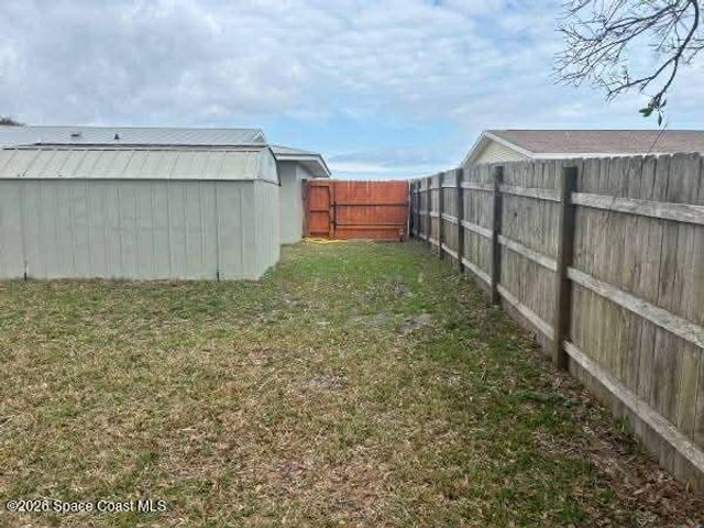 3210 Edgewood Drive NE, Palm Bay, FL 32905