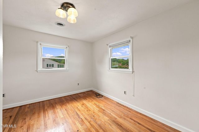 110 Walnut Road, Bristol, TN 37620