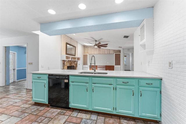 670 SPARROW AVENUE, Palm Harbor, FL 34683