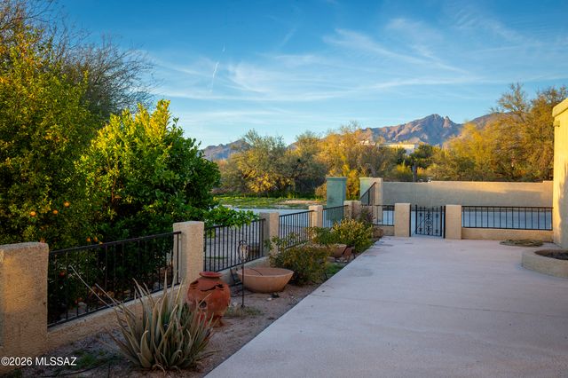 4040 E Camino de la Bajada, Tucson, AZ 85718