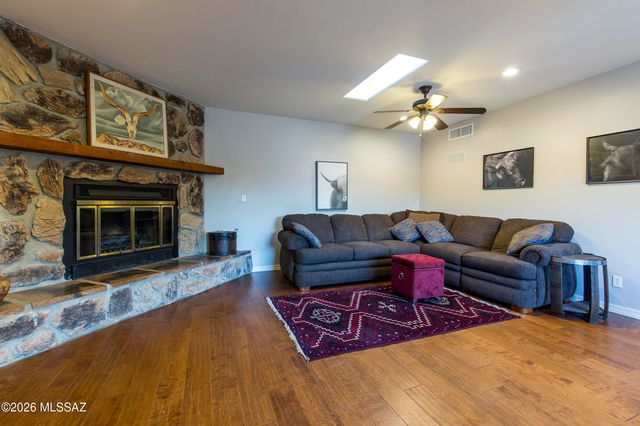 4040 E Camino de la Bajada, Tucson, AZ 85718