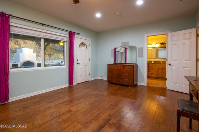 4040 E Camino de la Bajada, Tucson, AZ 85718