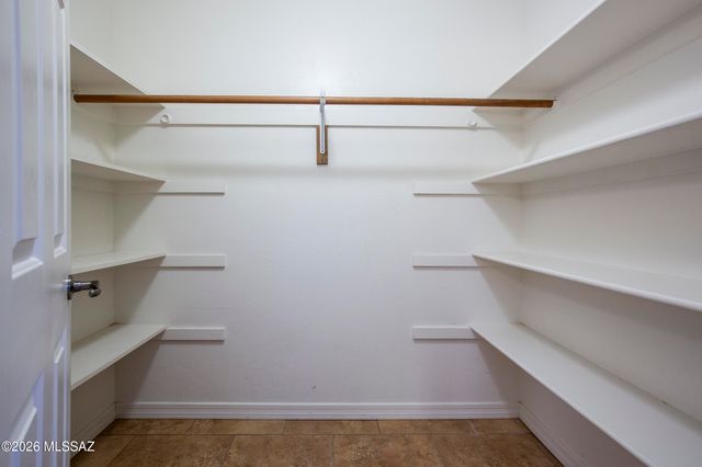 4040 E Camino de la Bajada, Tucson, AZ 85718