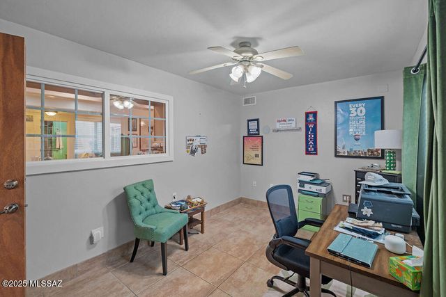 4040 E Camino de la Bajada, Tucson, AZ 85718