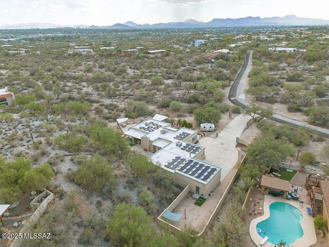 4040 E Camino de la Bajada, Tucson, AZ 85718