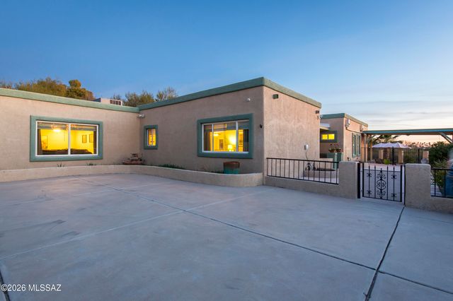 4040 E Camino de la Bajada, Tucson, AZ 85718
