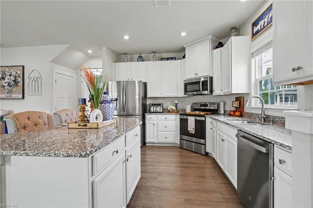 1044 Olmstead ST, Chesapeake, VA 23323