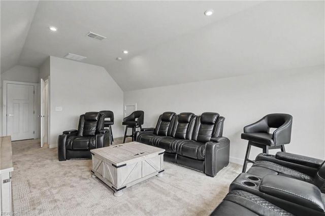 1044 Olmstead ST, Chesapeake, VA 23323