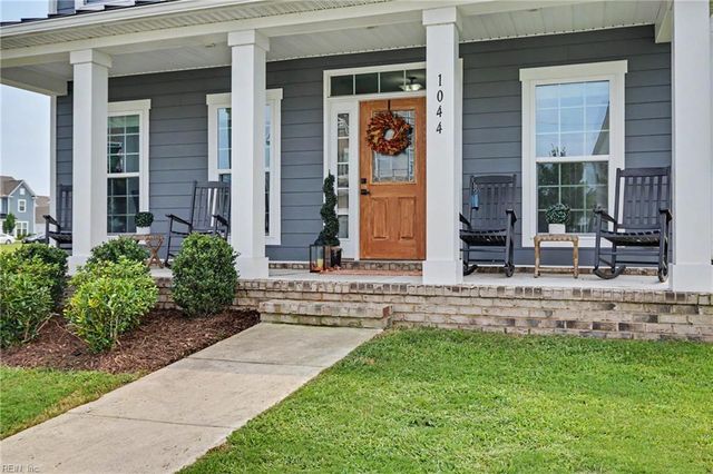 1044 Olmstead ST, Chesapeake, VA 23323