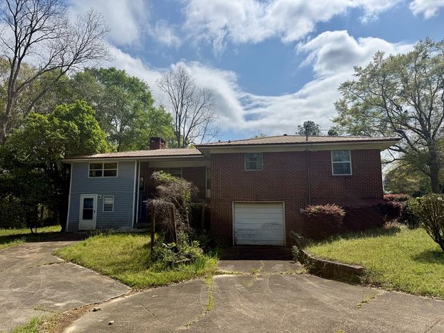 1118 Dellwood, Dothan, AL 36303