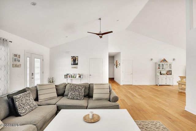 1 Dayspring Lane, Stillwater, NY 12170