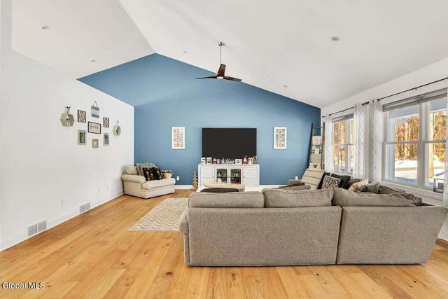 1 Dayspring Lane, Stillwater, NY 12170