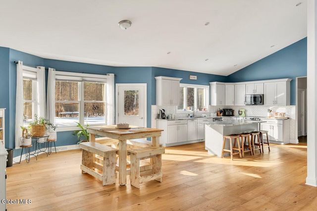 1 Dayspring Lane, Stillwater, NY 12170