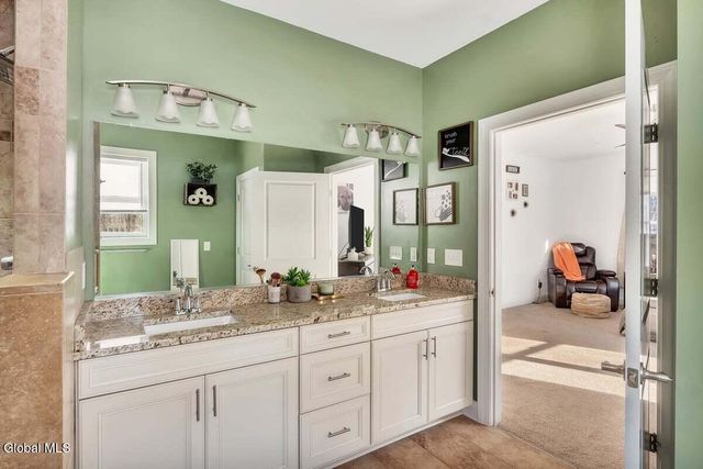 1 Dayspring Lane, Stillwater, NY 12170