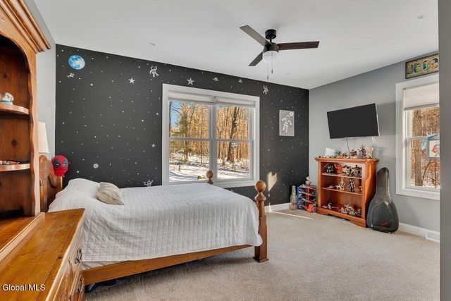 1 Dayspring Lane, Stillwater, NY 12170