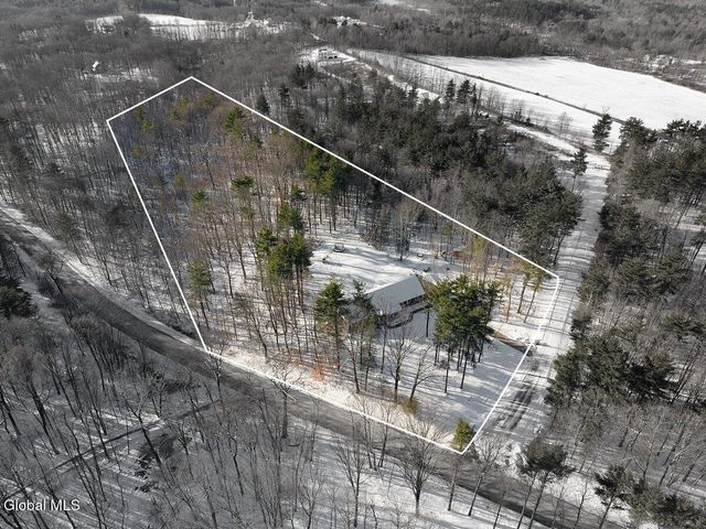 1 Dayspring Lane, Stillwater, NY 12170