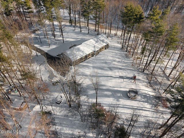 1 Dayspring Lane, Stillwater, NY 12170