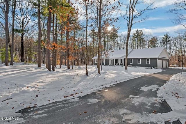 1 Dayspring Lane, Stillwater, NY 12170