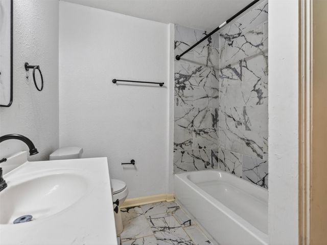 11515 Iberia Drive, Houston, TX 77065