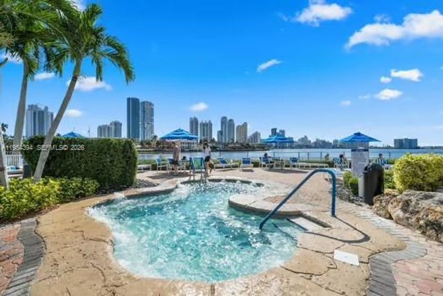 19195 NE 36th Court 2302, Aventura, FL 33180