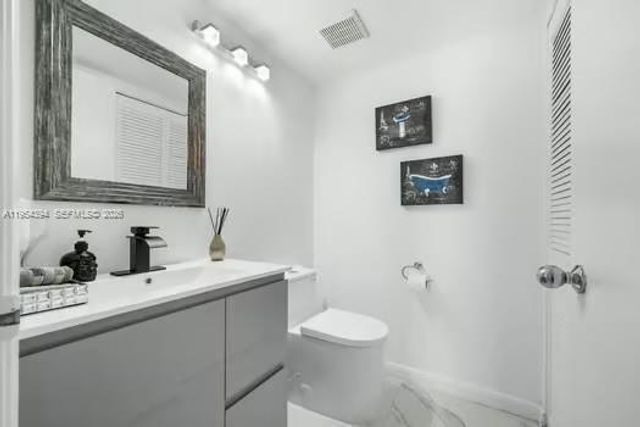 19195 NE 36th Court 2302, Aventura, FL 33180