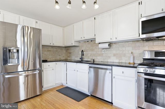 1001 EAGLE LN, Doylestown, PA 18901