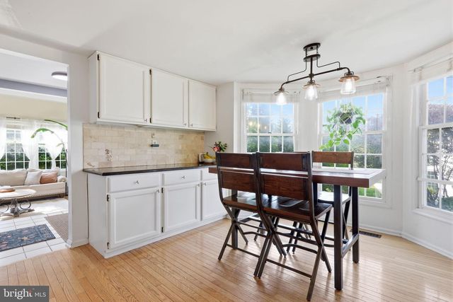 1001 EAGLE LN, Doylestown, PA 18901