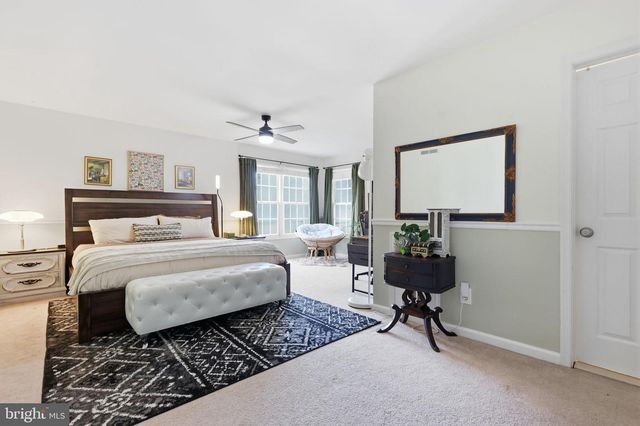 1001 EAGLE LN, Doylestown, PA 18901